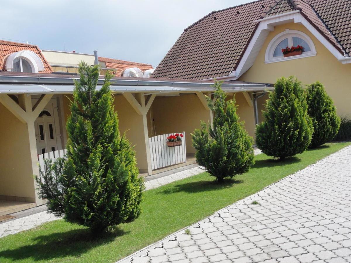 Apartmany Usmev Veľký Meder 外观 照片